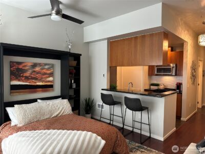 2721 1st Avenue #103, Seattle, WA 98121