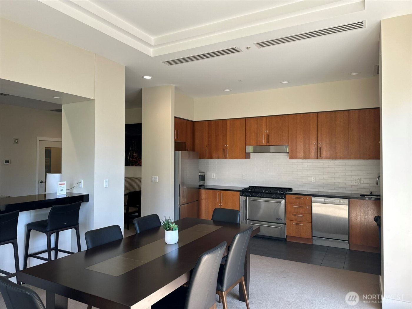 2721 1st Avenue #103, Seattle, WA 98121