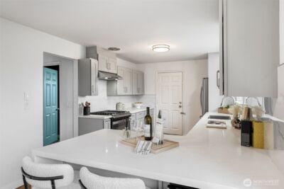 2539 30th Avenue S, Seattle, WA 98144 - Photo 8