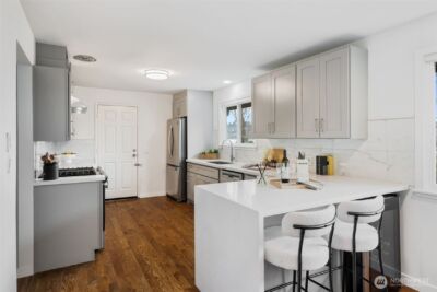 2539 30th Avenue S, Seattle, WA 98144 - Photo 9