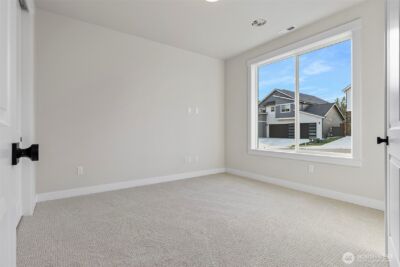 1529 Lockridge Loop E, Enumclaw, WA 98022 - Photo 13