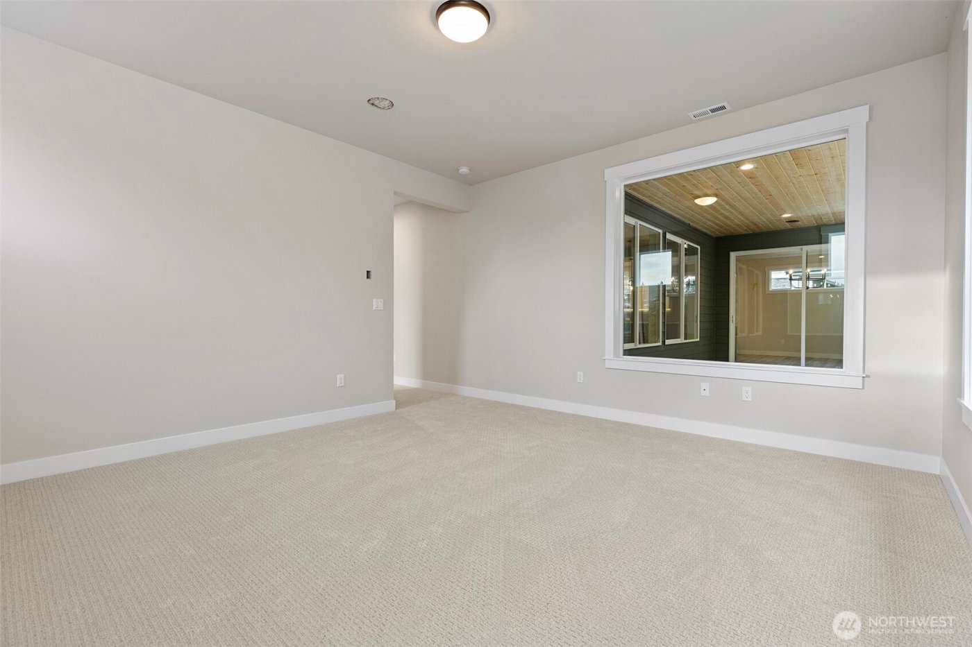 1529 Lockridge Loop E, Enumclaw, WA 98022