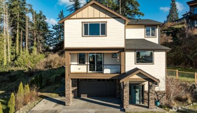 1403 Dakota Avenue , Anacortes, WA 98221