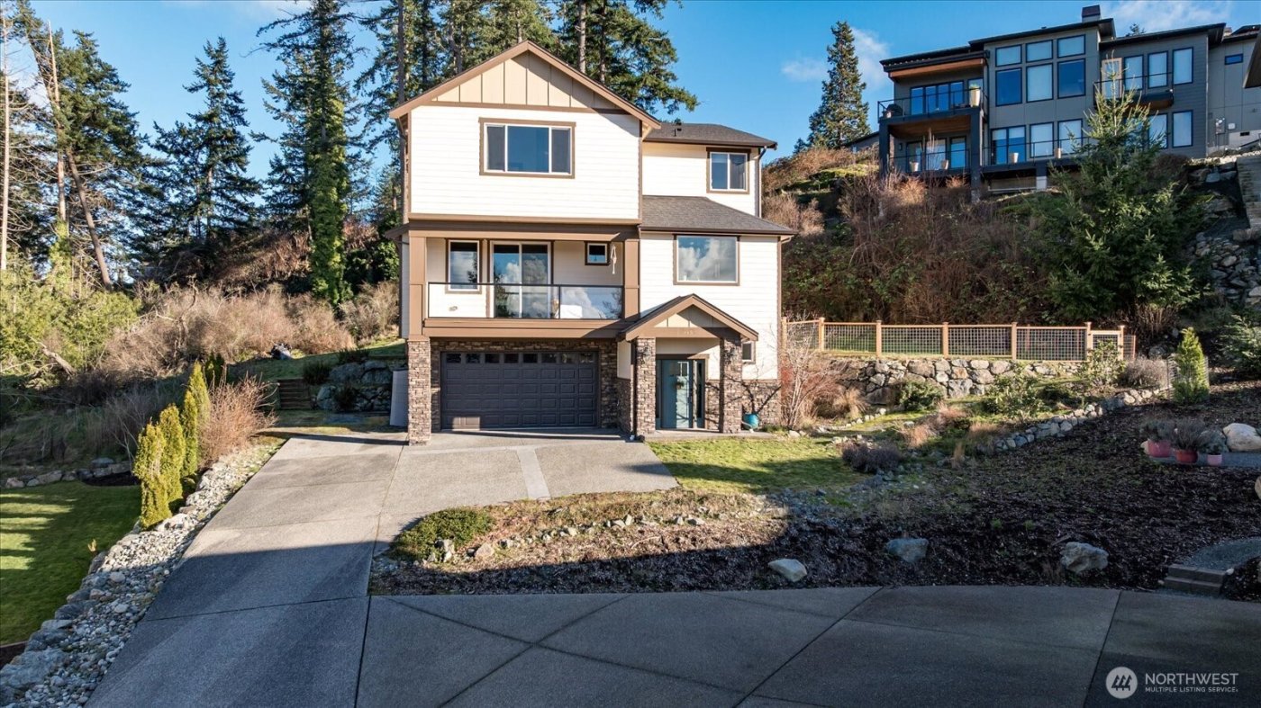 1403 Dakota Avenue , Anacortes, WA 98221