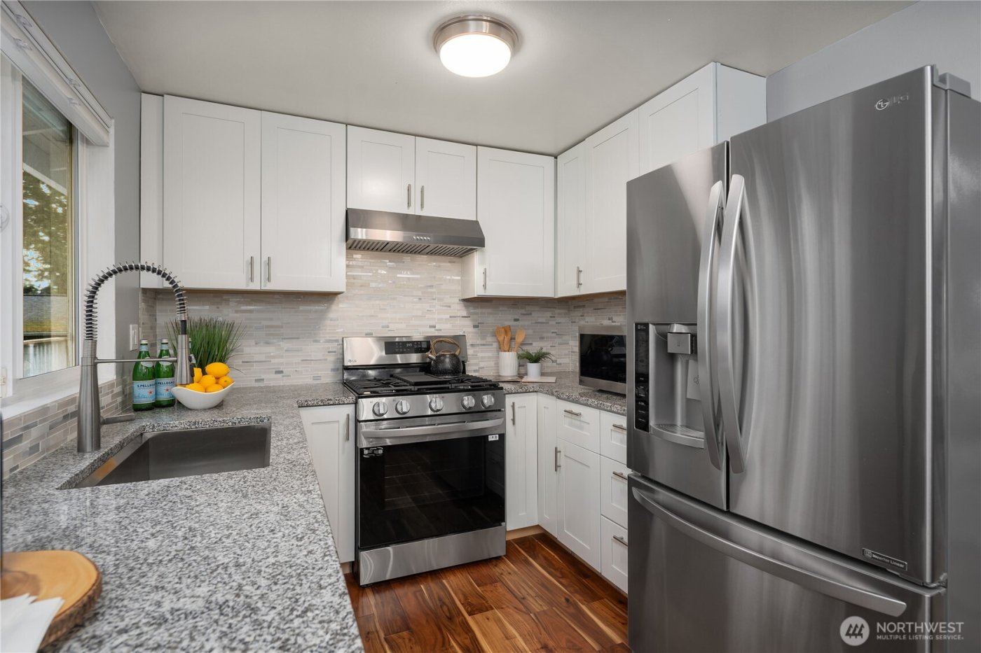 21239 NE 10th Place , Sammamish, WA 98074-6732