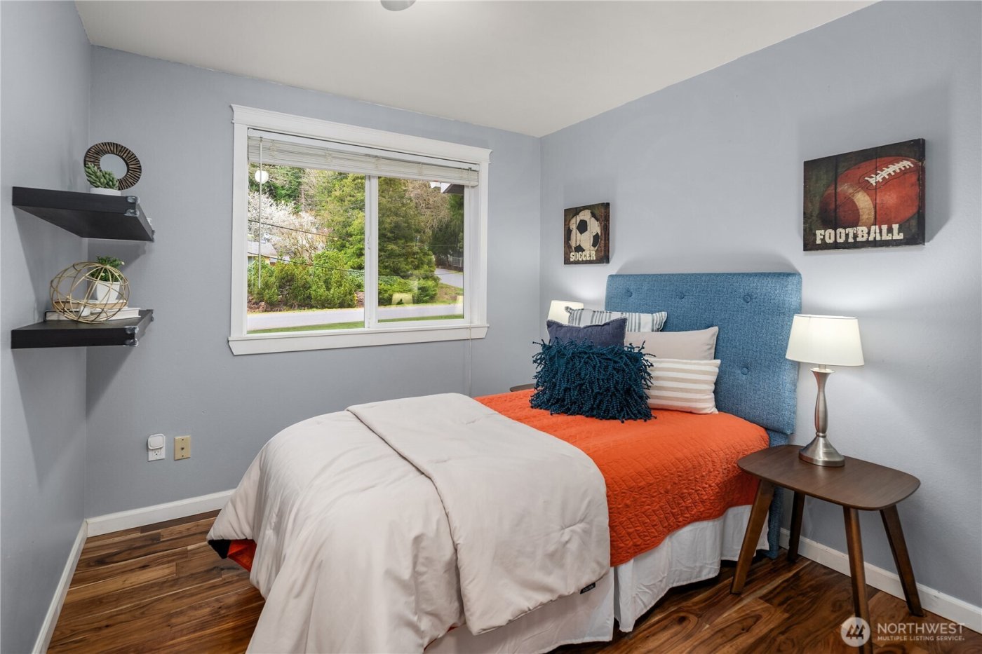 21239 NE 10th Place , Sammamish, WA 98074-6732