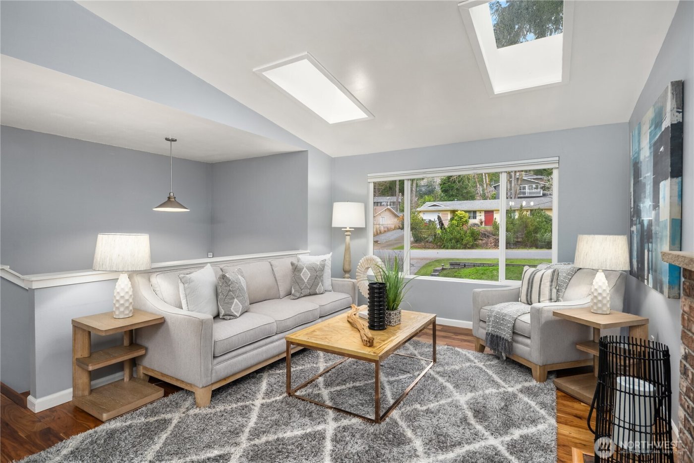 21239 NE 10th Place , Sammamish, WA 98074-6732