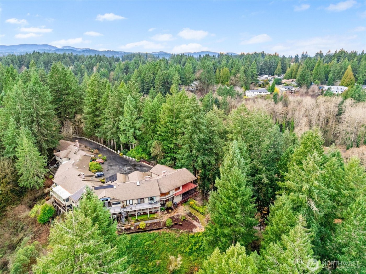 1406 Evergreen Park Lane SW, Olympia, WA 98502