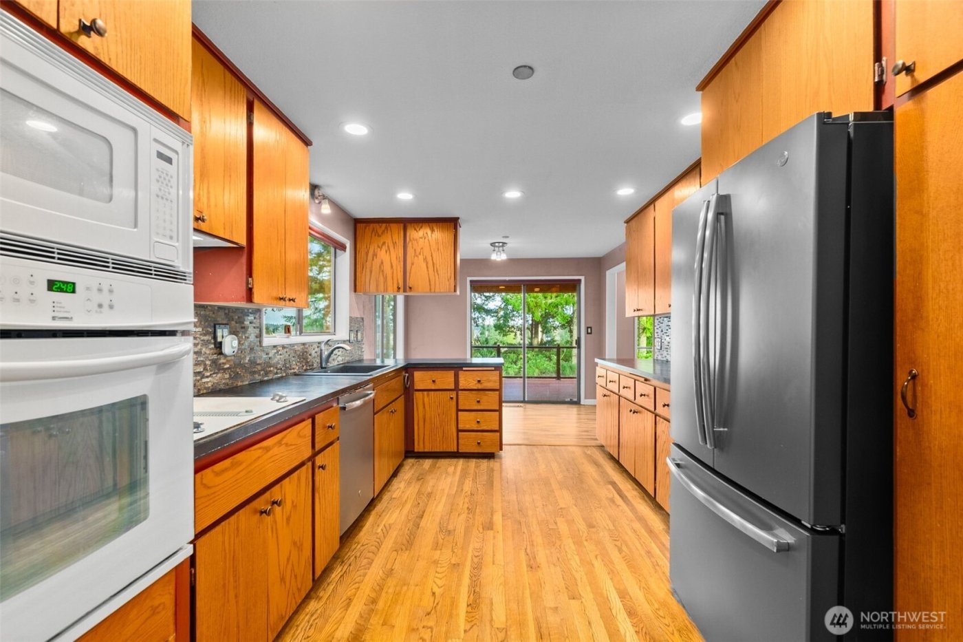 1406 Evergreen Park Lane SW, Olympia, WA 98502