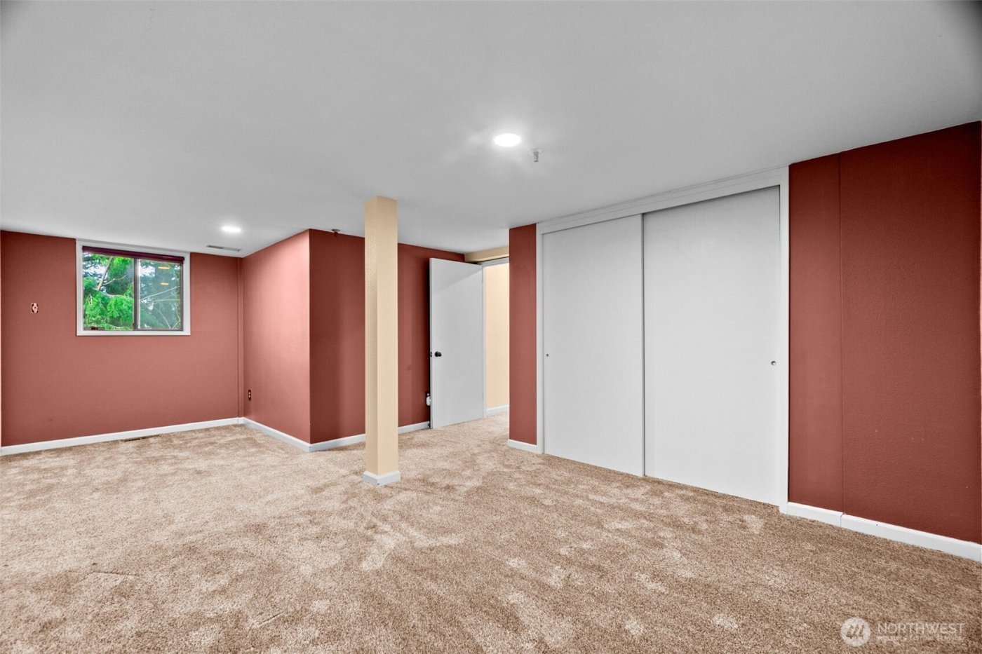 1406 Evergreen Park Lane SW, Olympia, WA 98502