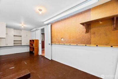 1406 Evergreen Park Lane SW, Olympia, WA 98502 - Photo 24