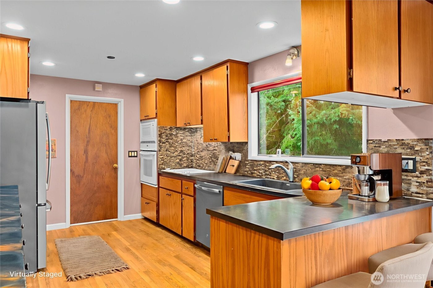 1406 Evergreen Park Lane SW, Olympia, WA 98502