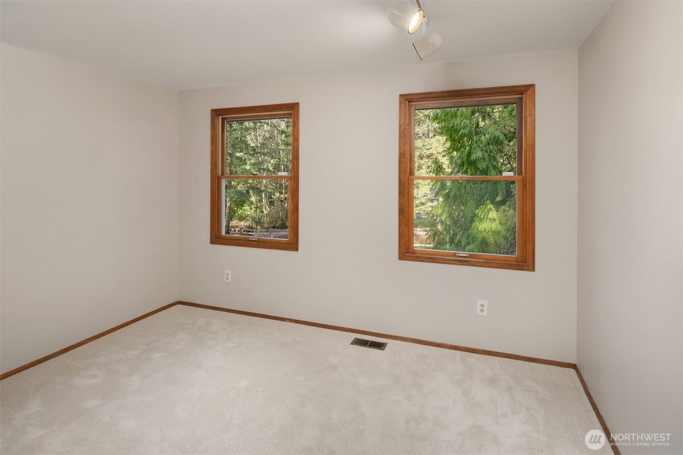 19345 NE 200th Street , Woodinville, WA 98077