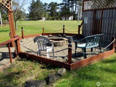 448 Octopus Avenue NE, Ocean Shores, WA 98569 - Photo 38