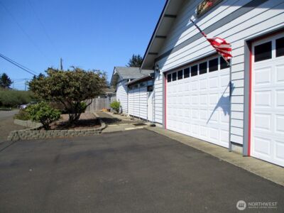 448 Octopus Avenue NE, Ocean Shores, WA 98569 - Photo 8