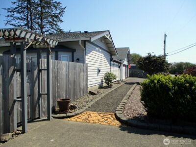 448 Octopus Avenue NE, Ocean Shores, WA 98569 - Photo 10