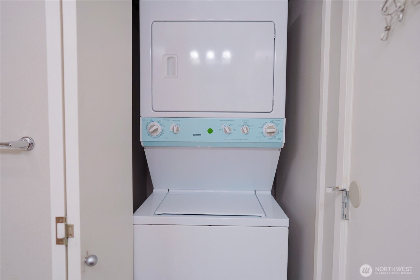 17 W Mercer Street #207, Seattle, WA 98119