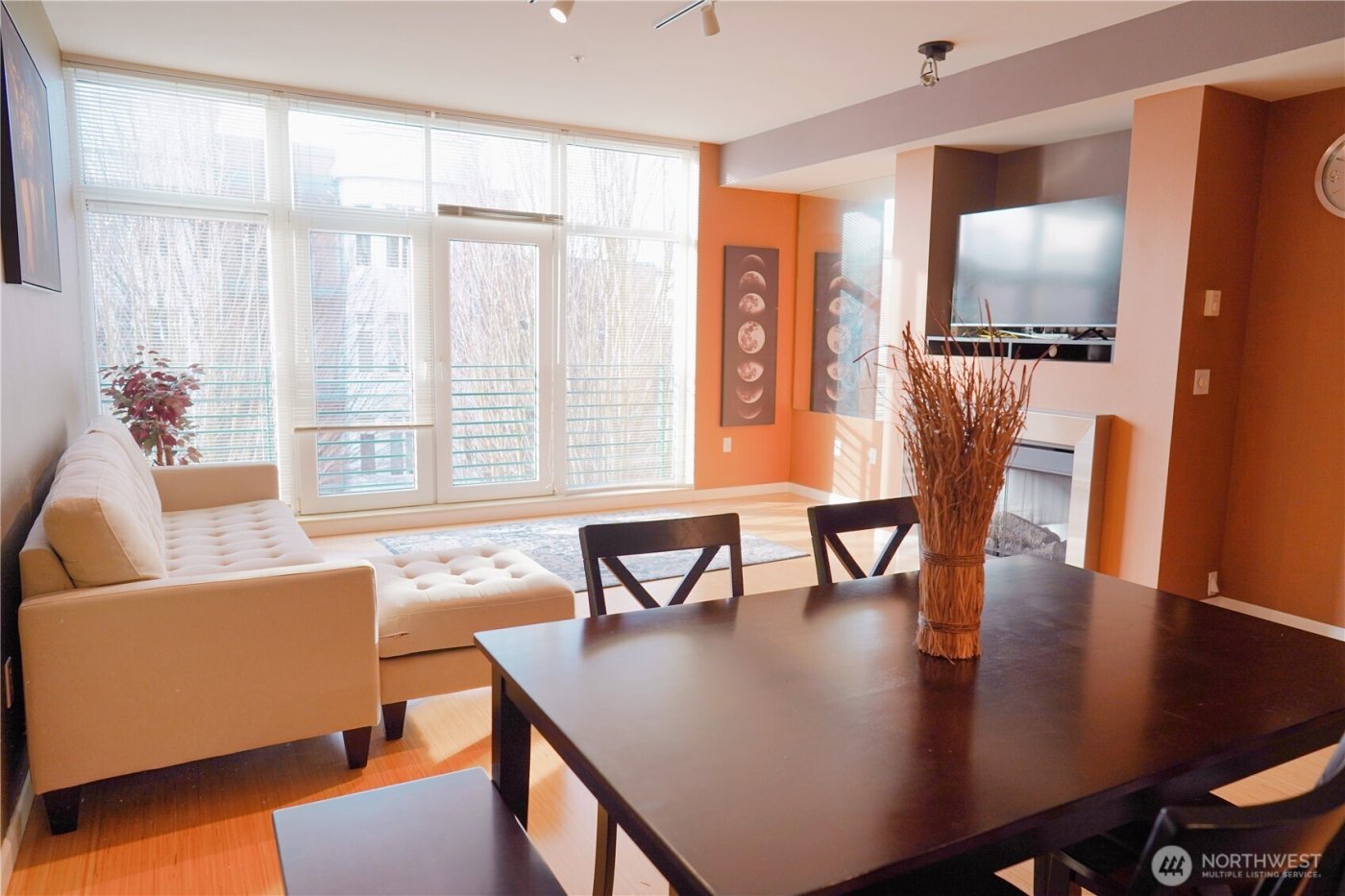 17 W Mercer Street #207, Seattle, WA 98119