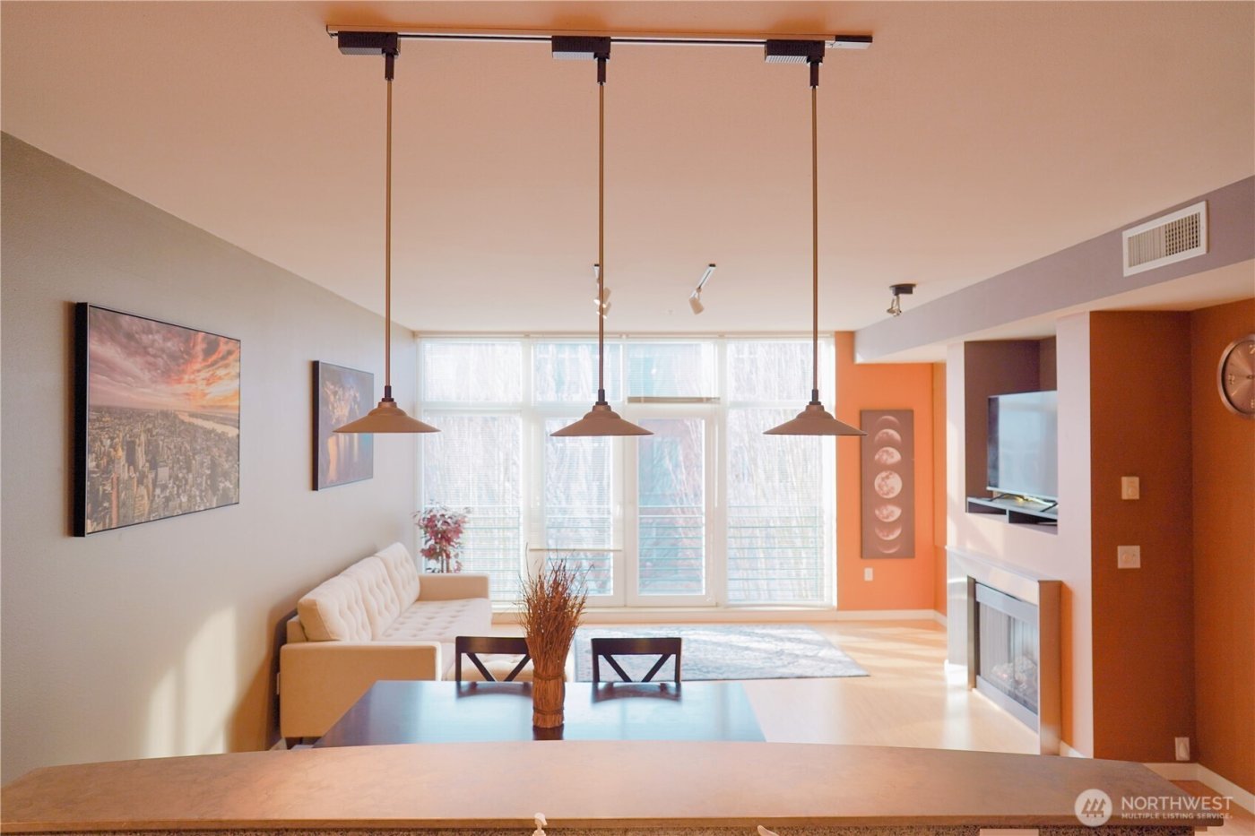 17 W Mercer Street #207, Seattle, WA 98119