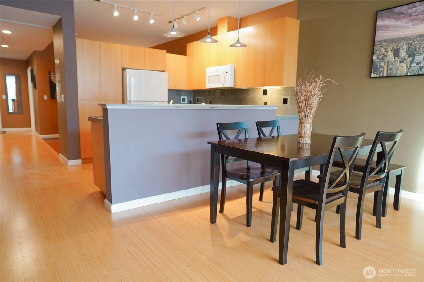 17 W Mercer Street #207, Seattle, WA 98119