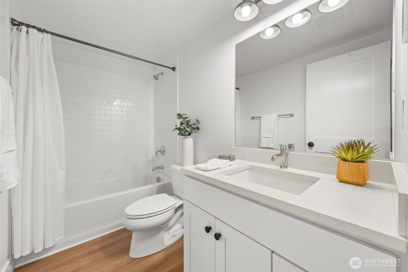 5053 36th Avenue NE, Seattle, WA 98105