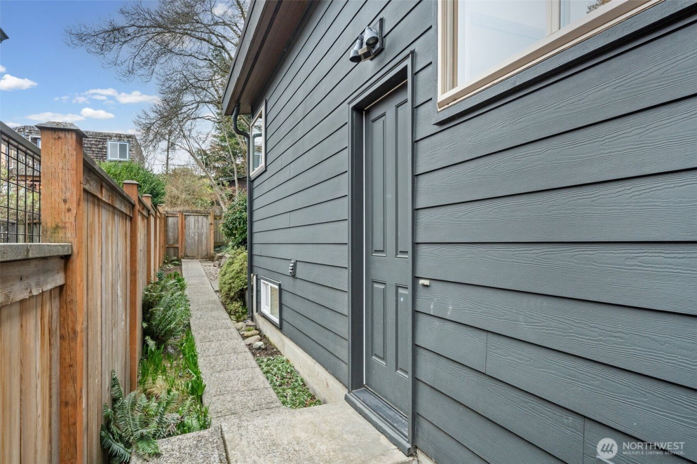 5053 36th Avenue NE, Seattle, WA 98105