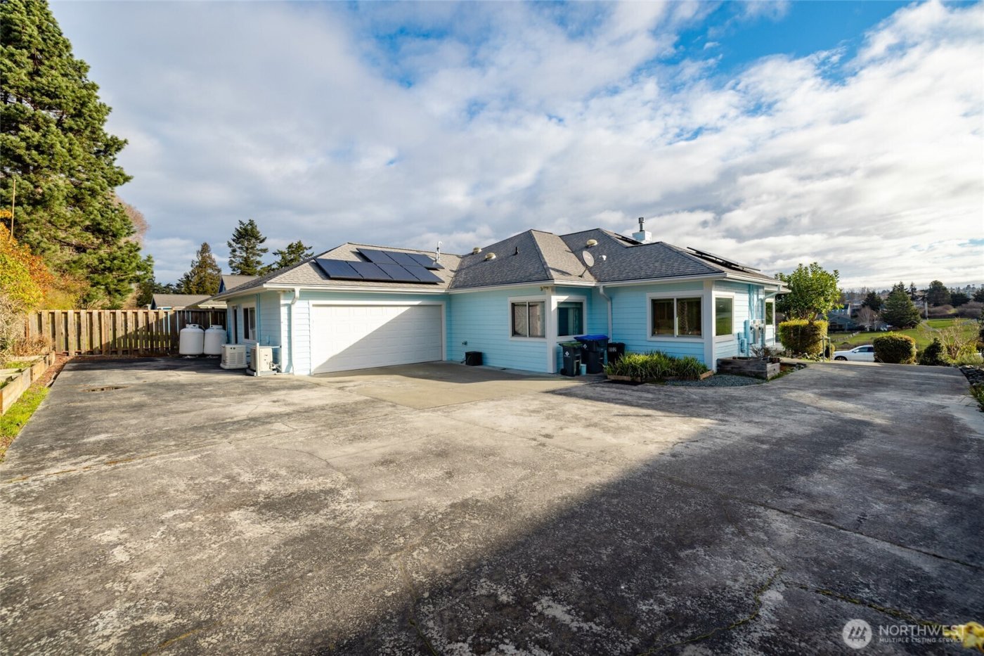 802 NW Krueger Street , Coupeville, WA 98239