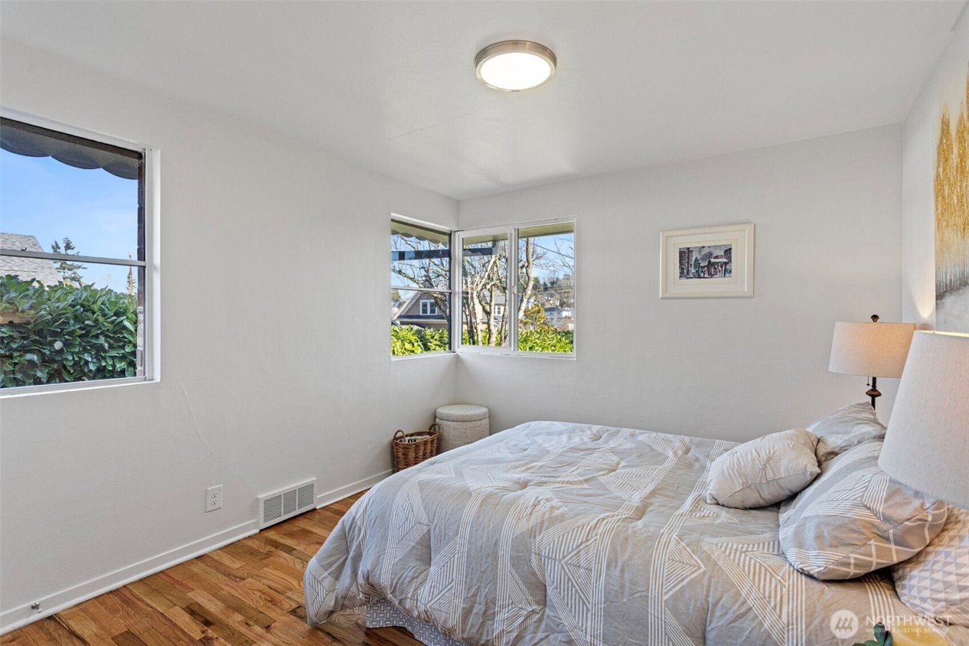 5503 33rd Avenue S, Seattle, WA 98118