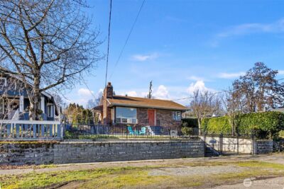 5503 33rd Avenue S, Seattle, WA 98118 - Photo 2