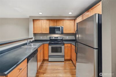 26339 116th Avenue SE #I-102, Kent, WA 98030-8463 - Photo 2