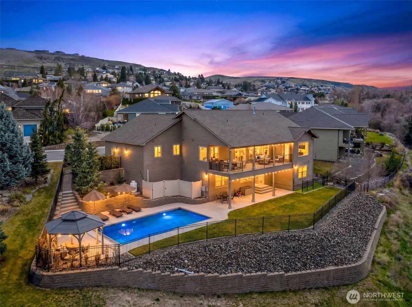317 Stoneridge Drive , East Wenatchee, WA 98802