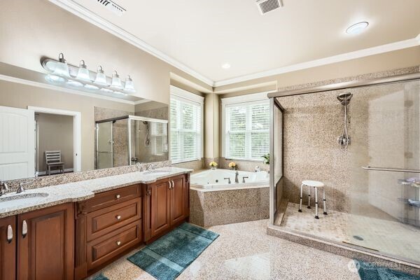 16925 SE 224th St , Kent, WA 98042