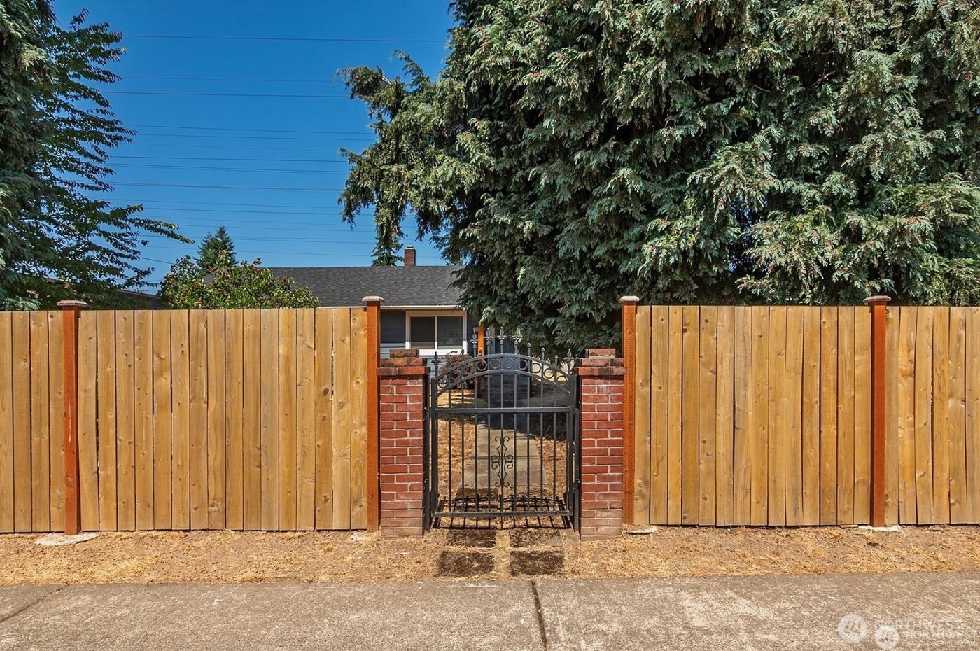 7660 S 126th Street , Seattle, WA 98178