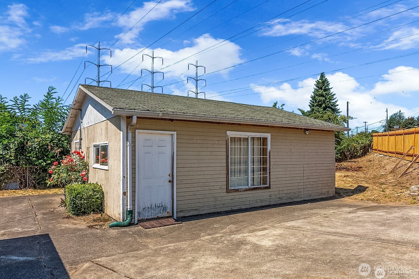 7660 S 126th Street , Seattle, WA 98178