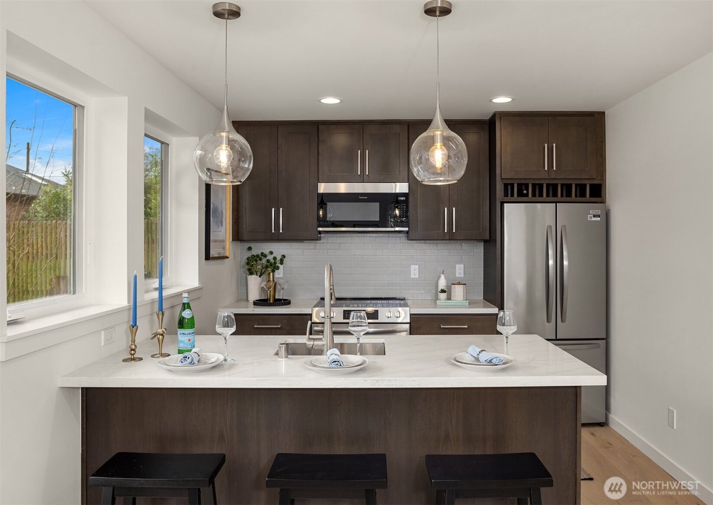 7521 12th Avenue NW, Seattle, WA 98117