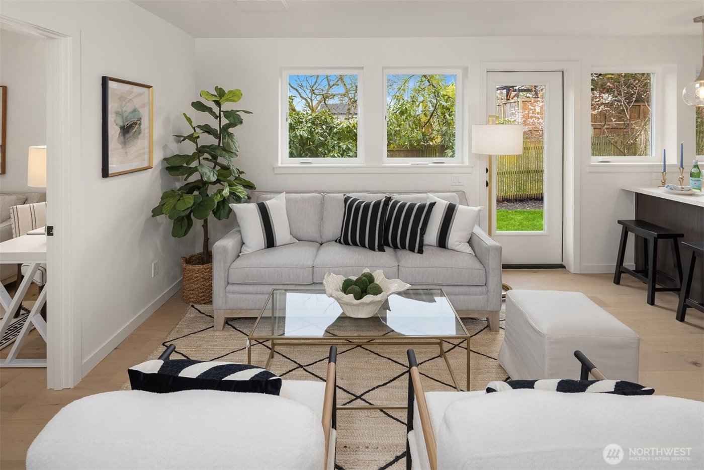 7521 12th Avenue NW, Seattle, WA 98117