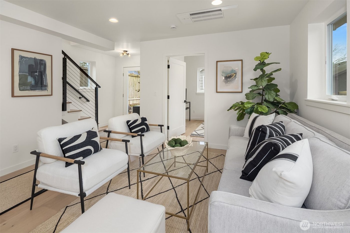 7521 12th Avenue NW, Seattle, WA 98117