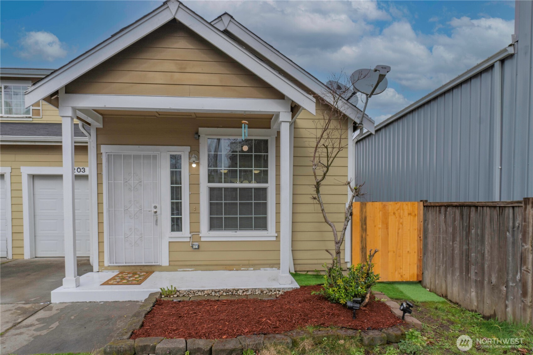 11203 6th Avenue E, Tacoma, WA 98445