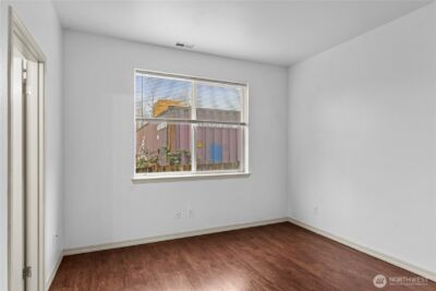 11203 6th Avenue E, Tacoma, WA 98445 - Photo 10