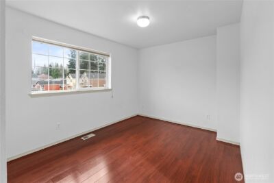 11203 6th Avenue E, Tacoma, WA 98445 - Photo 14