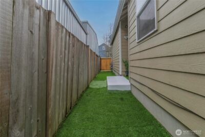 11203 6th Avenue E, Tacoma, WA 98445 - Photo 25