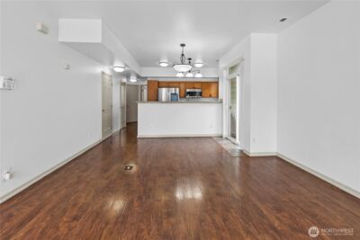 11203 6th Avenue E, Tacoma, WA 98445 - Photo 3