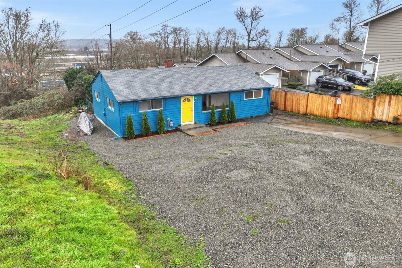 833 E Marine View Drive , Everett, WA 98201