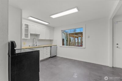 833 E Marine View Drive , Everett, WA 98201 - Photo 11