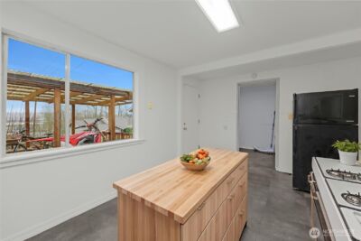 833 E Marine View Drive , Everett, WA 98201 - Photo 13