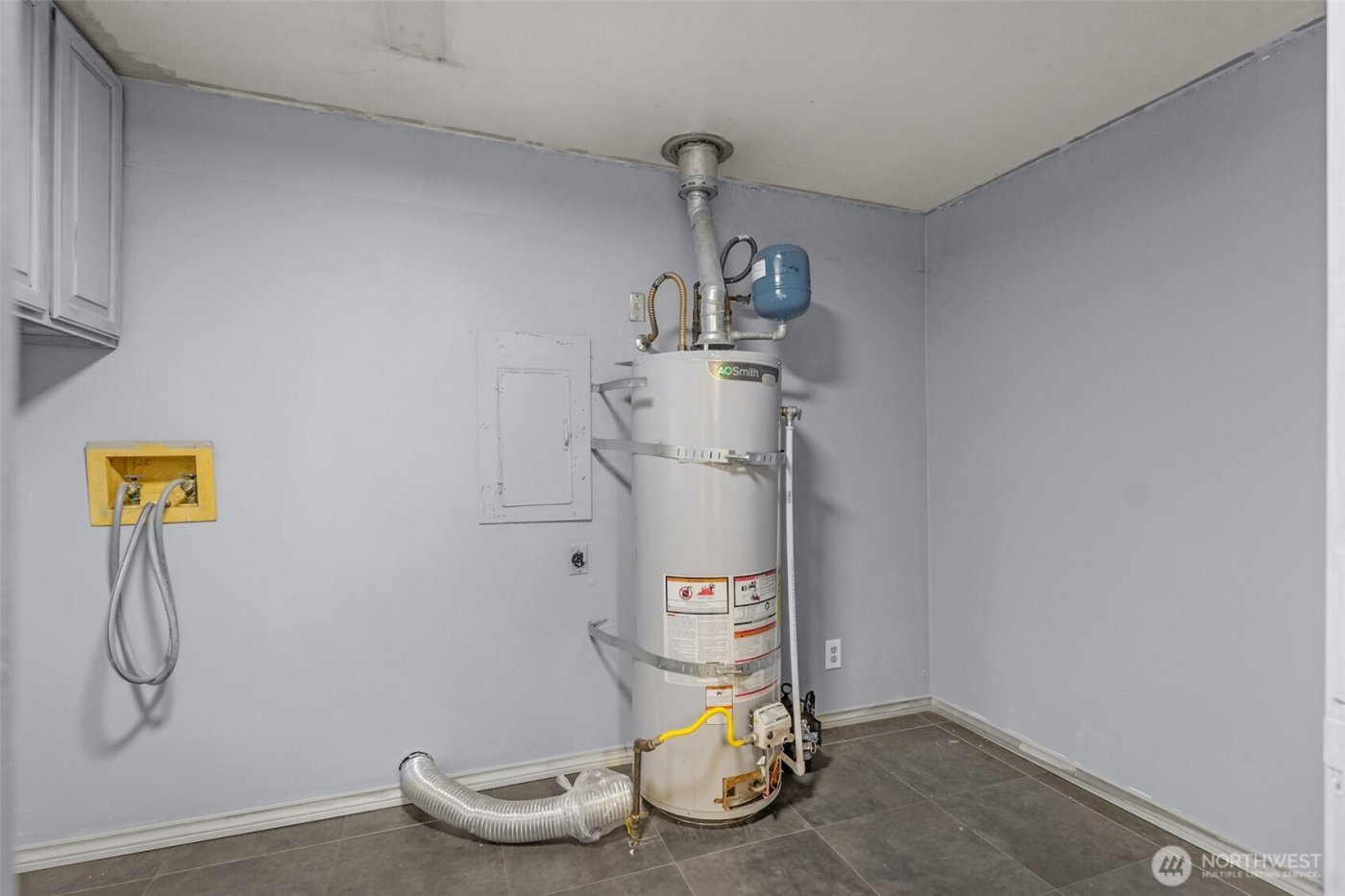 833 E Marine View Drive , Everett, WA 98201