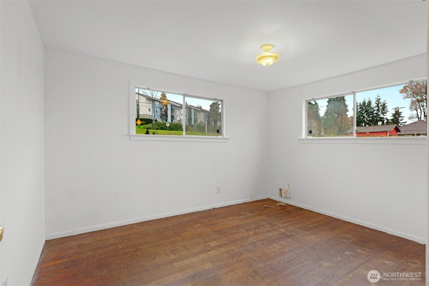 833 E Marine View Drive , Everett, WA 98201