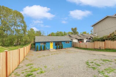 833 E Marine View Drive , Everett, WA 98201 - Photo 2