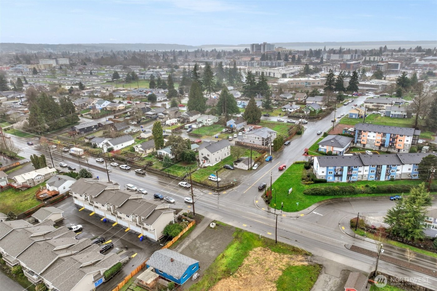 833 E Marine View Drive , Everett, WA 98201