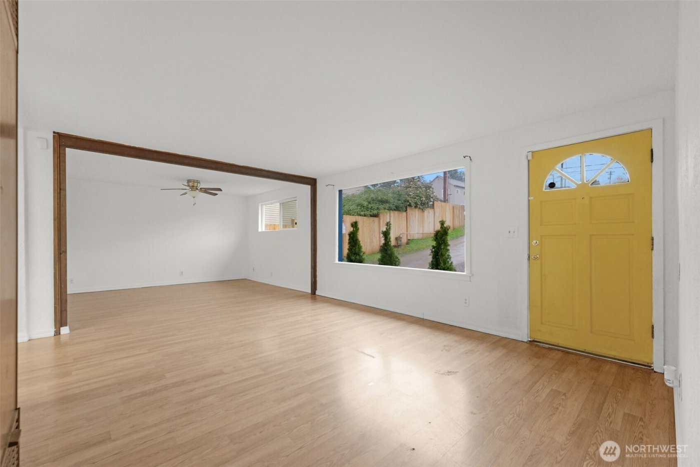 833 E Marine View Drive , Everett, WA 98201